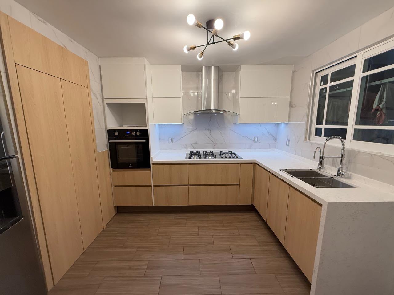Cocina Wengué Compacta