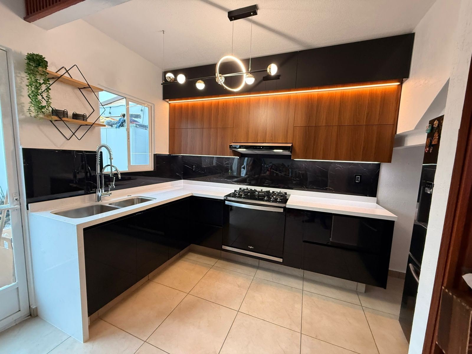 Cocina Wengué Compacta